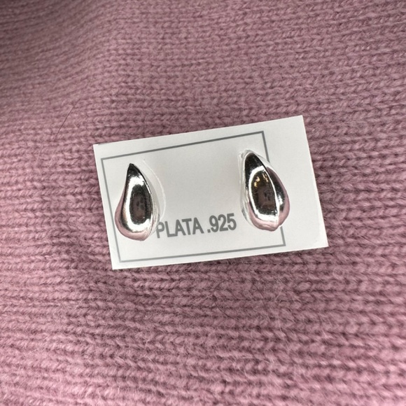 Droplet Earring (silver) - Picture 7 of 8